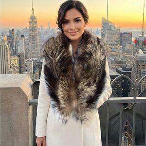 Authentic SAMO Roma Silver Fox Fur Stole – Excellent Condition